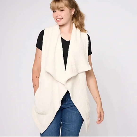 AnyBody Cream/Ivory Drape Front Cable Plush Fleece Vest Layering Size M NWOT - Picture 1 of 12